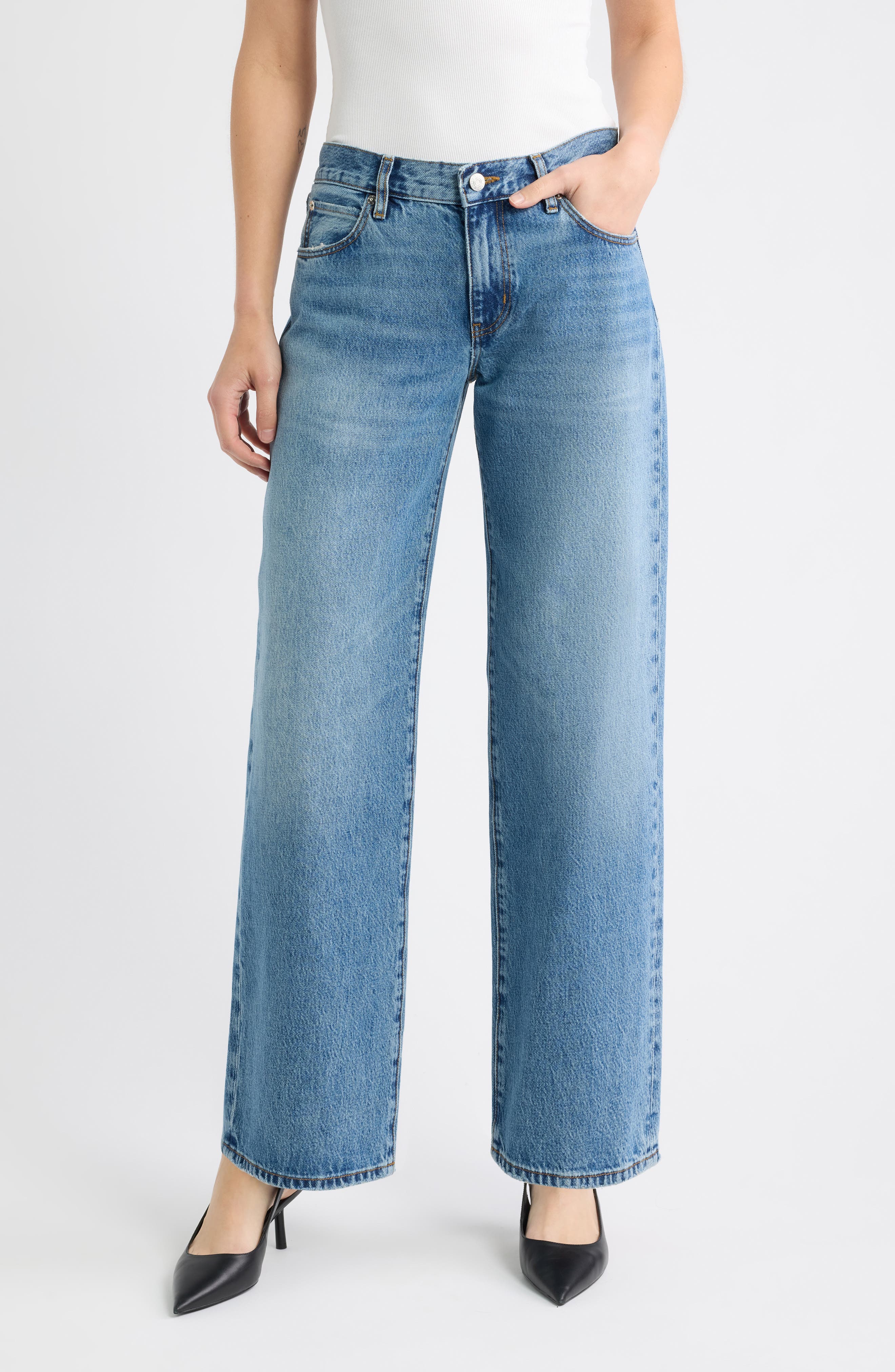 FRAME The Saturday Low Rise Relaxed Straight Leg Jeans (Women) | Nordstrom