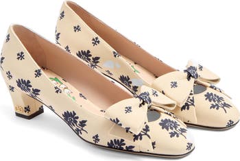 Valentino Garavani Bowow Décolleté Pump (Women) | Nordstrom