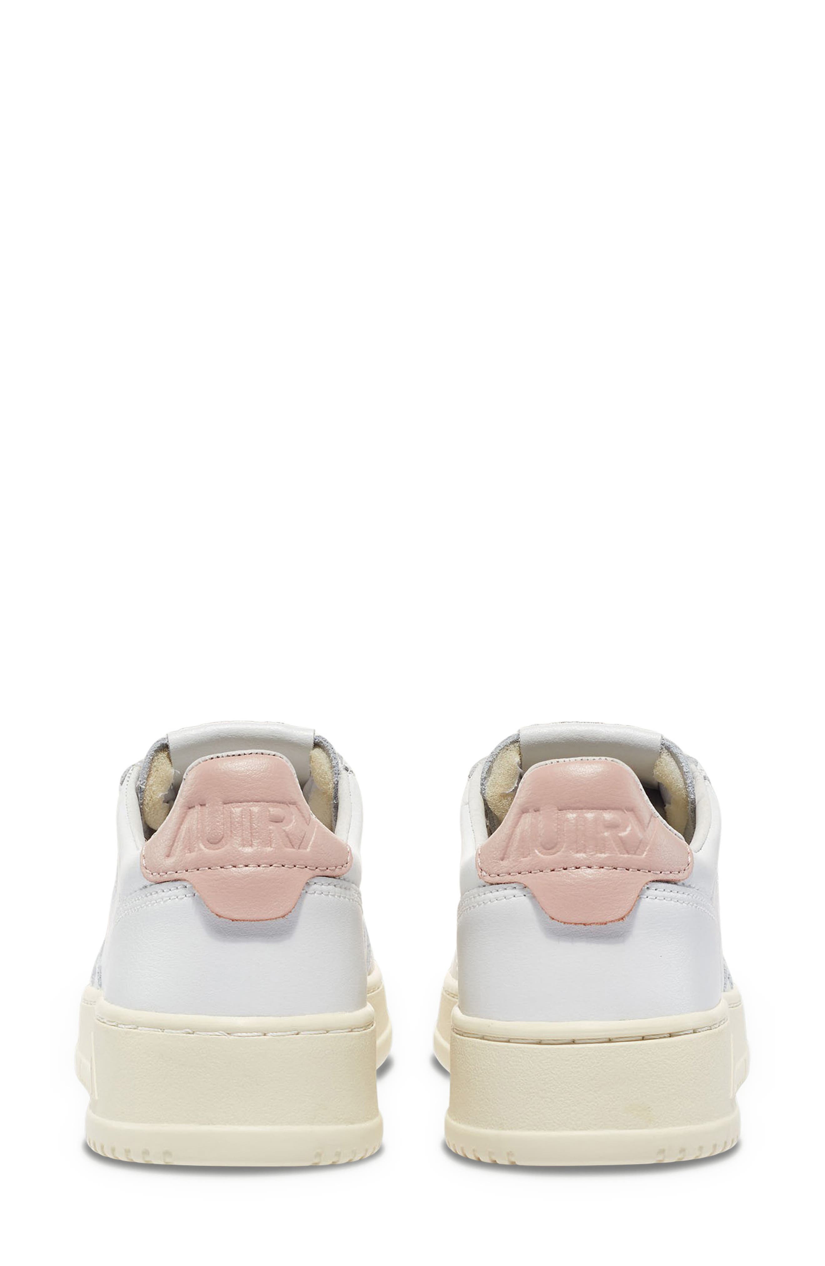AUTRY Medalist Low Sneaker, Alternate, color, White/ Pink