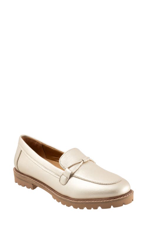 Trotters Fiora Loafer In Gold