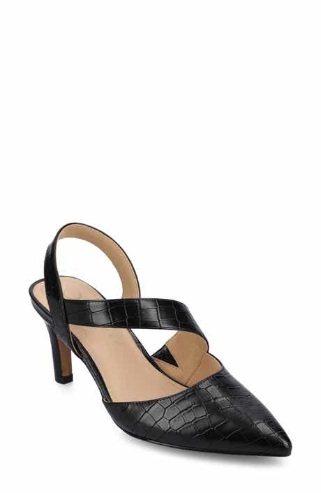 Journee Collection Scarlett Pointed Toe Pump