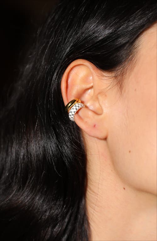 Rc Retro Chic Uraeus Ear Cuff In Gold
