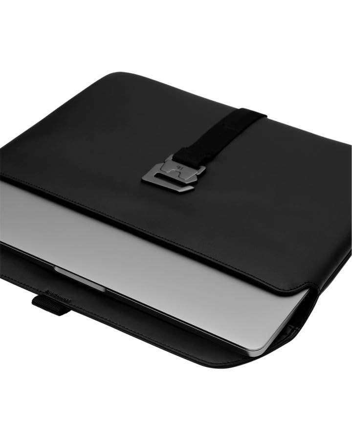D_b_ Essential Laptop and Tablet Sleeve, 13 Inch, Alternate, color, Black Out