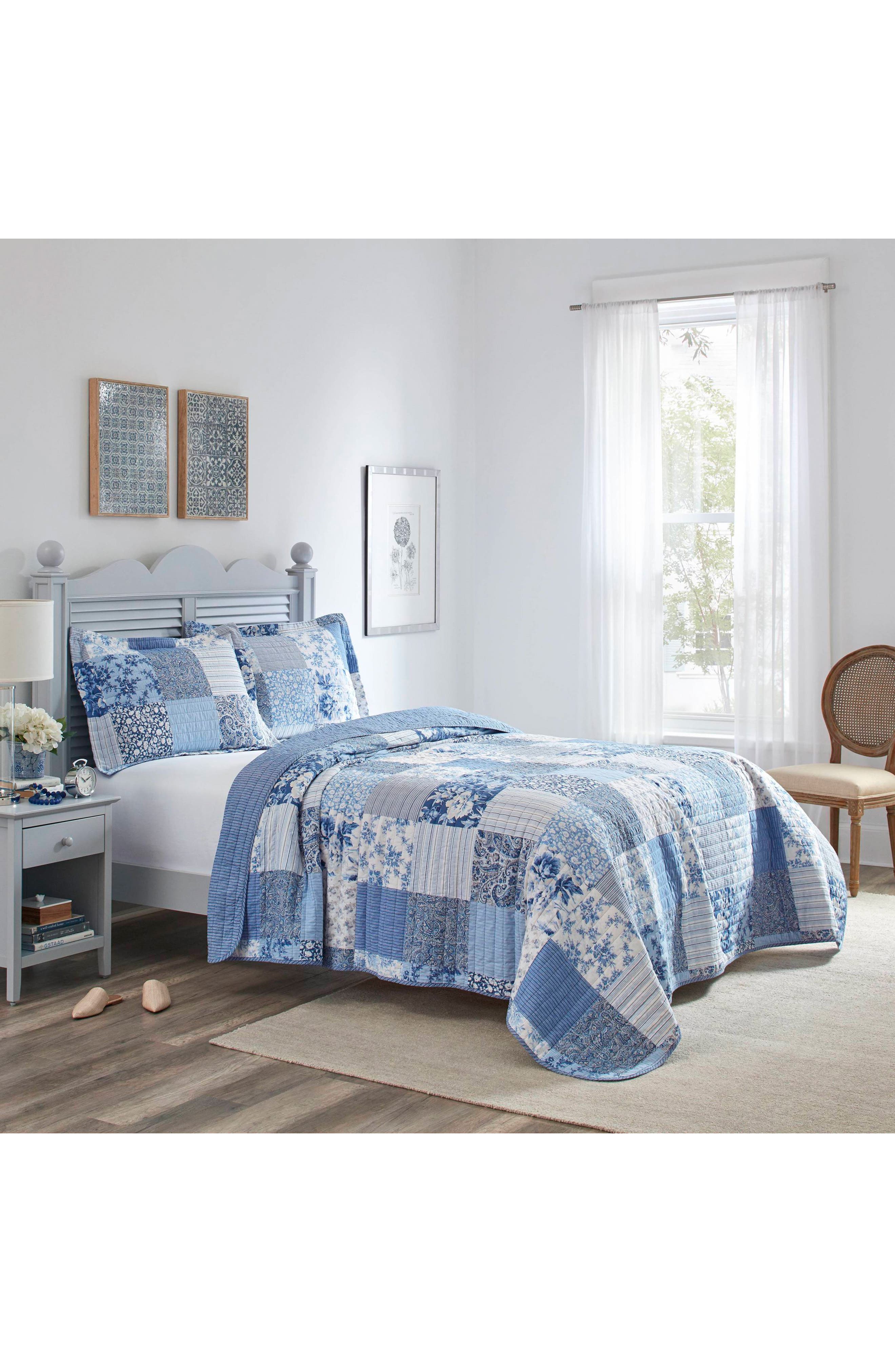 Paisley Patchwork King Quilt Set