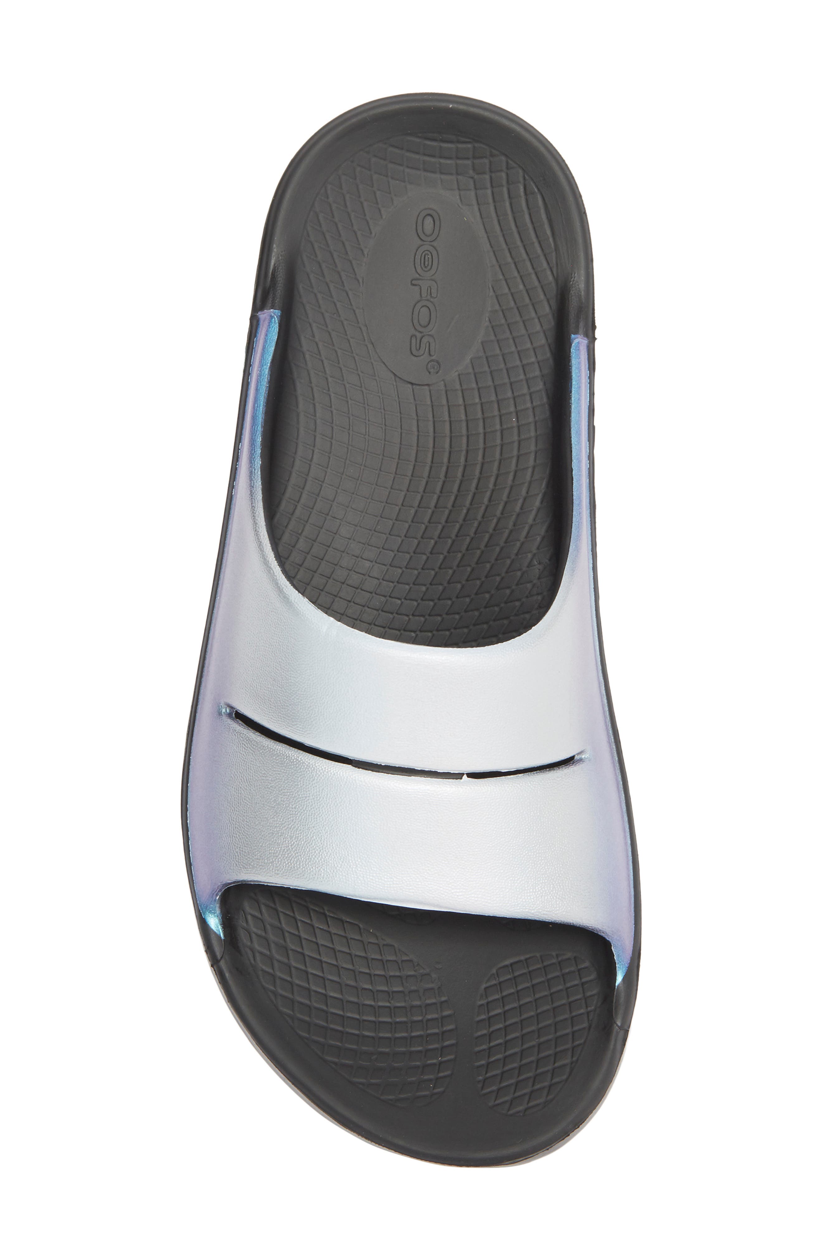 Oofos Ooahh Luxe Slide Sandal, Alternate, color, Black/ Frost