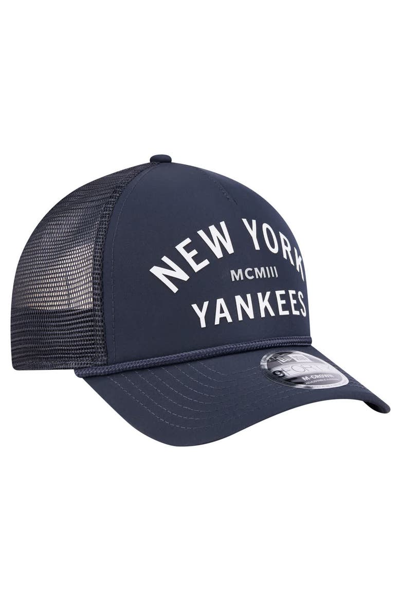 Men's New Era  Navy New York Yankees Minimalist 9FORTY A-Frame Adjustable Hat, Alternate, color, Navy