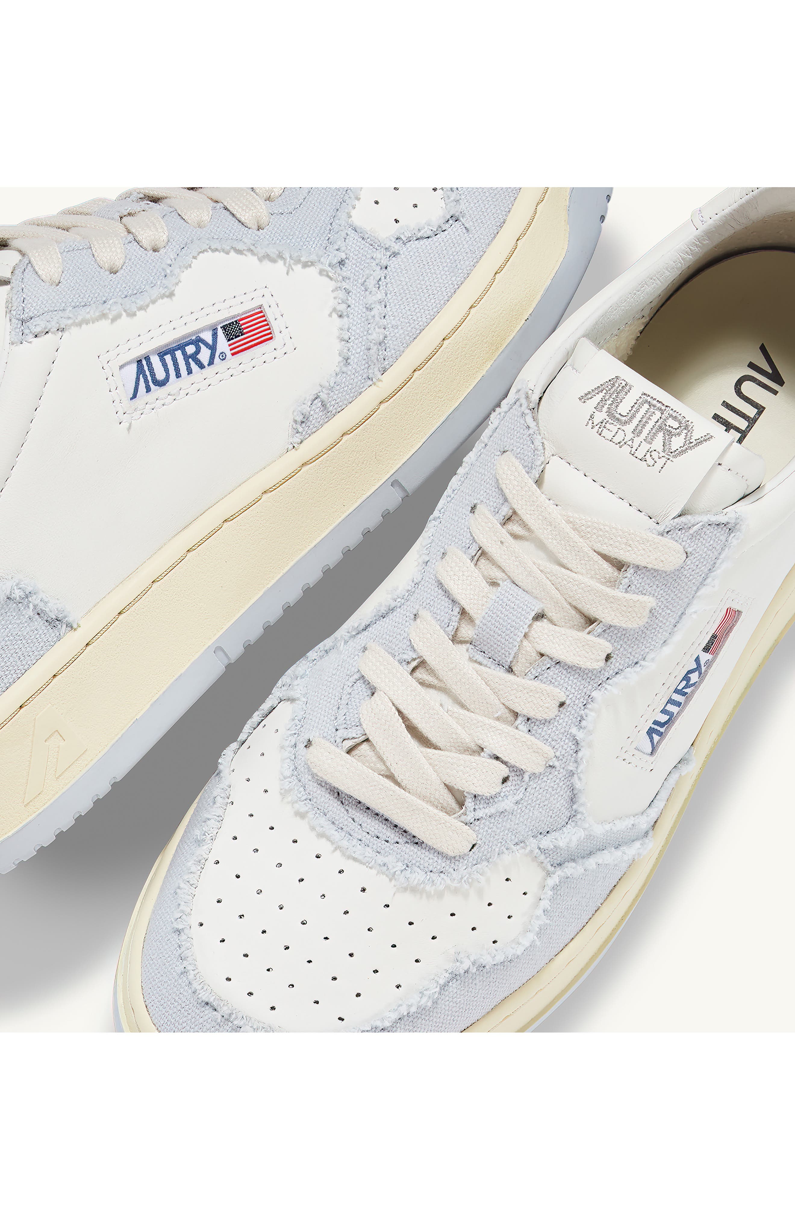 AUTRY Medalist Low Top Sneaker, Alternate, color, Quite Grey Canvas