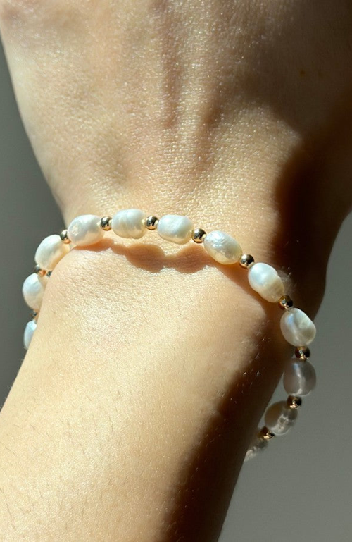Little Sky Stone Avery Pearl Bead Bracelet In White