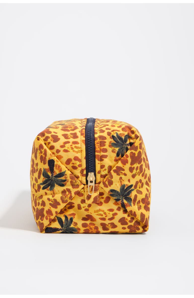 Bimba y Lola Large Leopard Palms Nylon Make-Up Case, Alternate, color, Leopard Yellow Palms