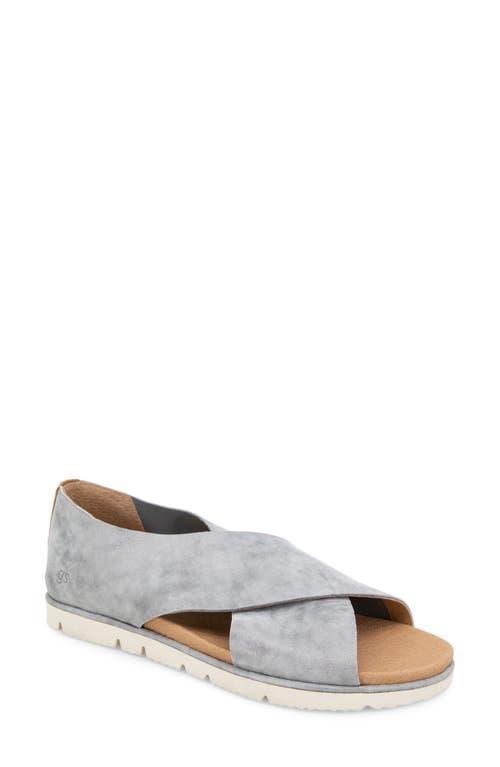 Gentle Souls By Kenneth Cole Leslie Flat Sandal In Silver Leather
