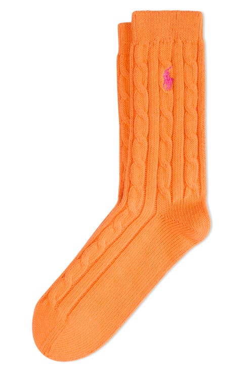 Seasonless Cable Crew Socks