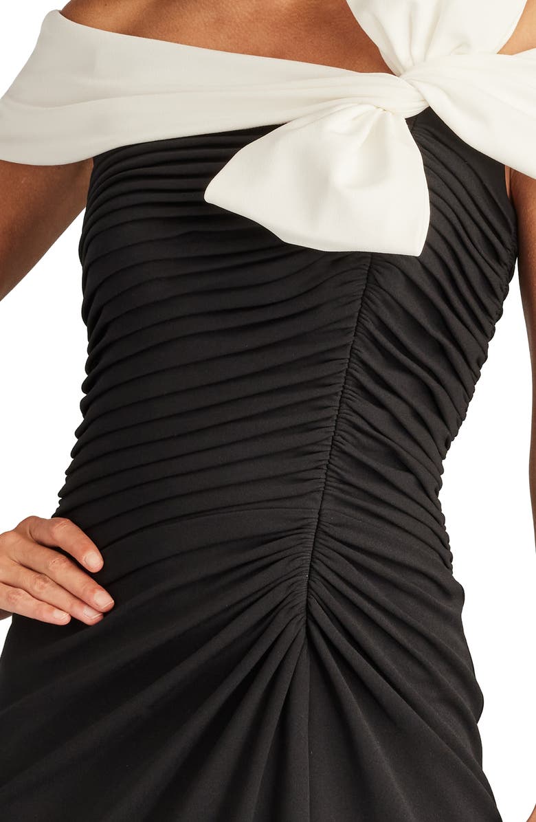 Tadashi Shoji Bow Pleated Crepe Dress, Alternate, color, 