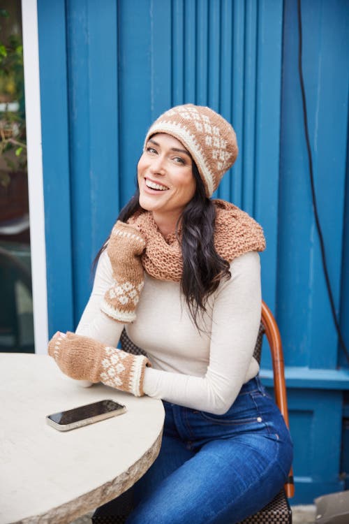 Feelgoodz Hand-knit Vail Winter Wool Beanie Hat In Brown