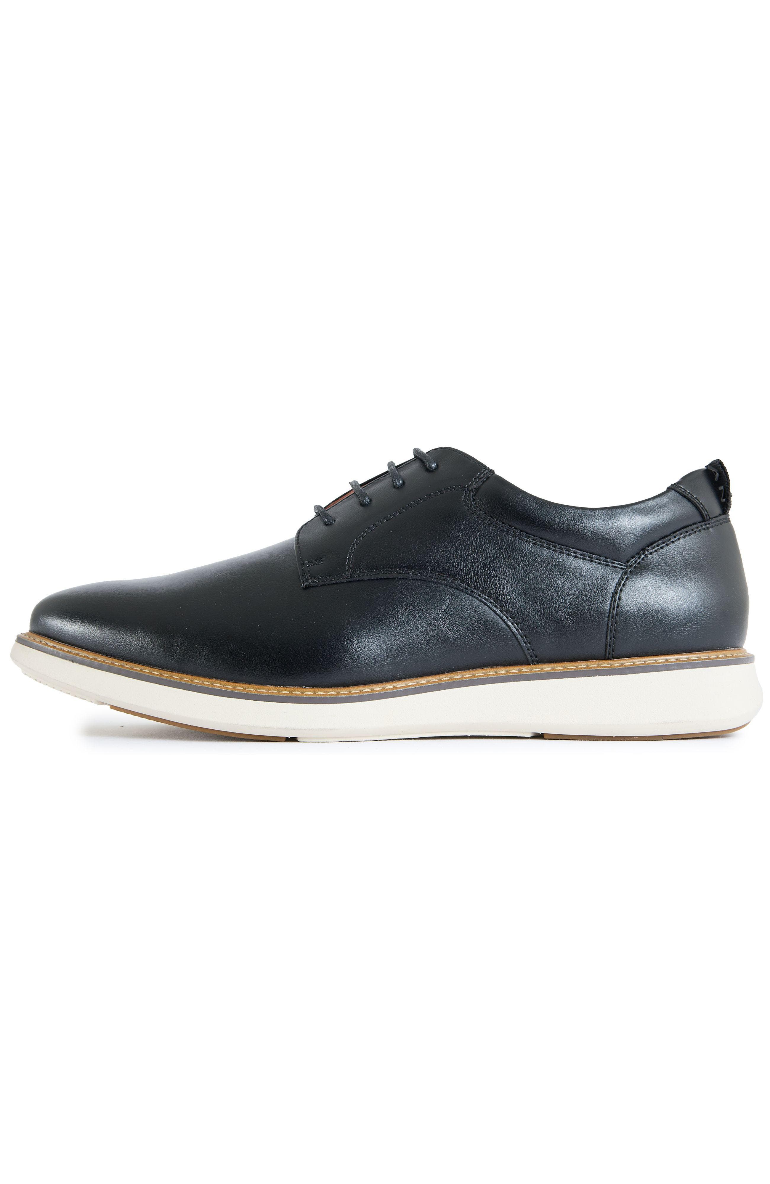 Quinoa Plain Toe Casual Shoe, Alternate, color, Black