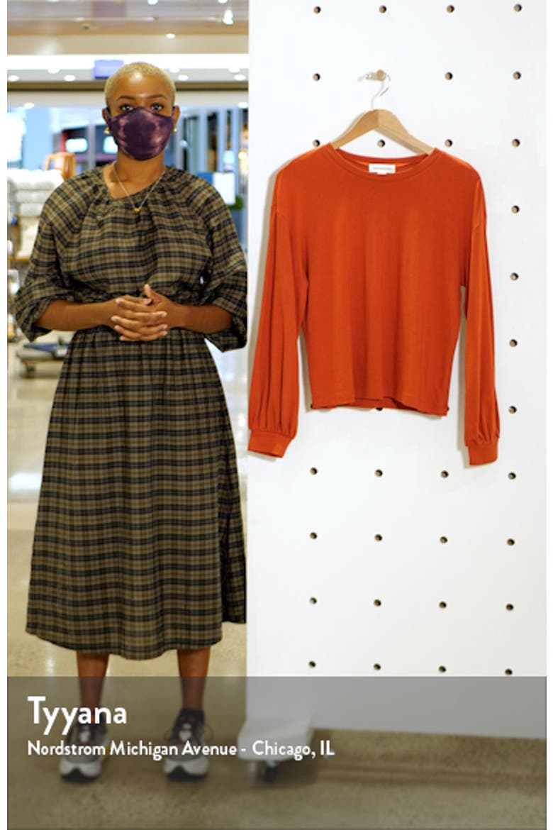 Blouson Sleeve Knit Top video