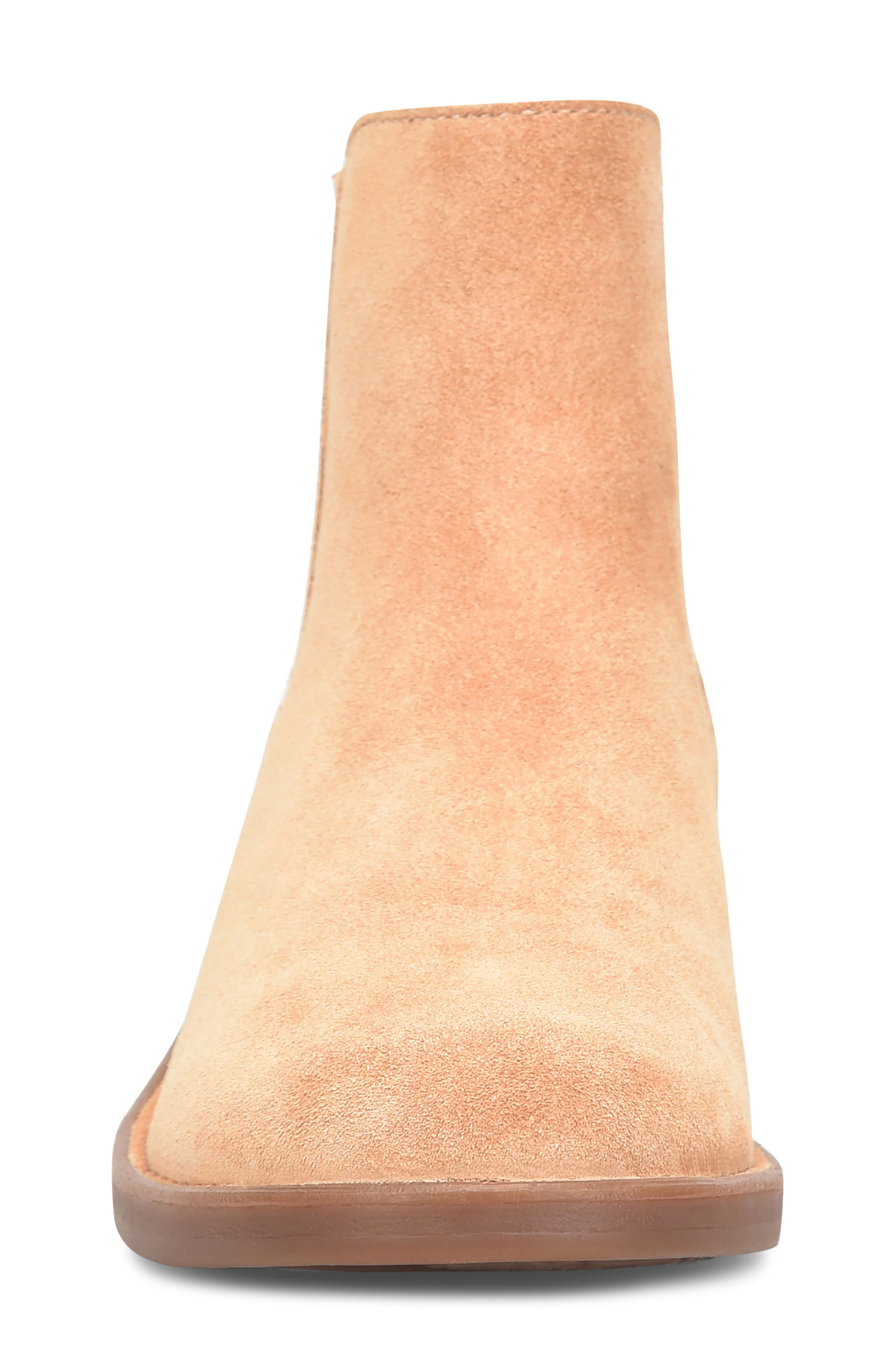 Børn Cici Chelsea Boot, Alternate, color, Natural Suede
