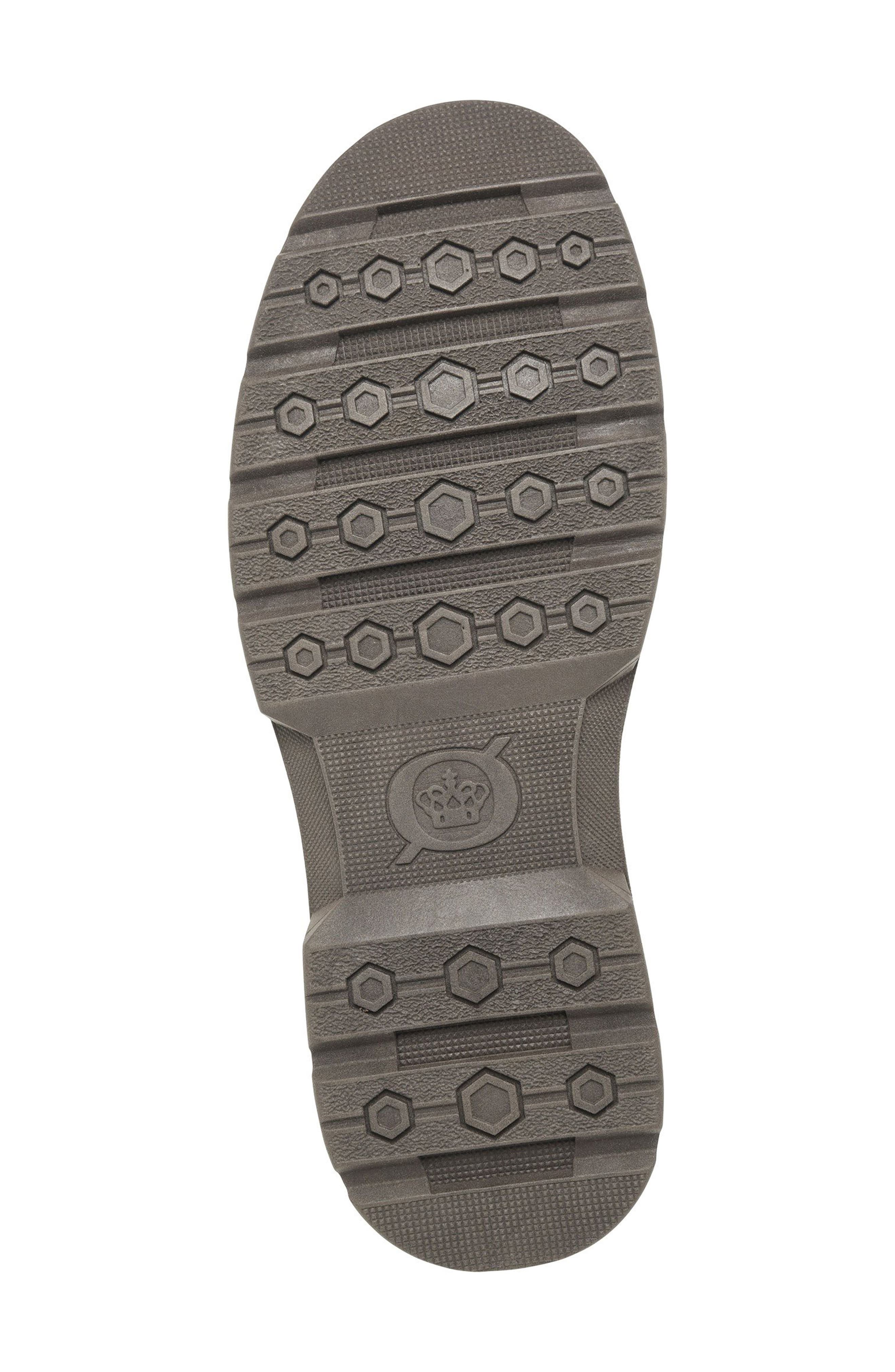 Børn Ethan Moc Toe Chukka Boot, Alternate, color, Taupe Distressed