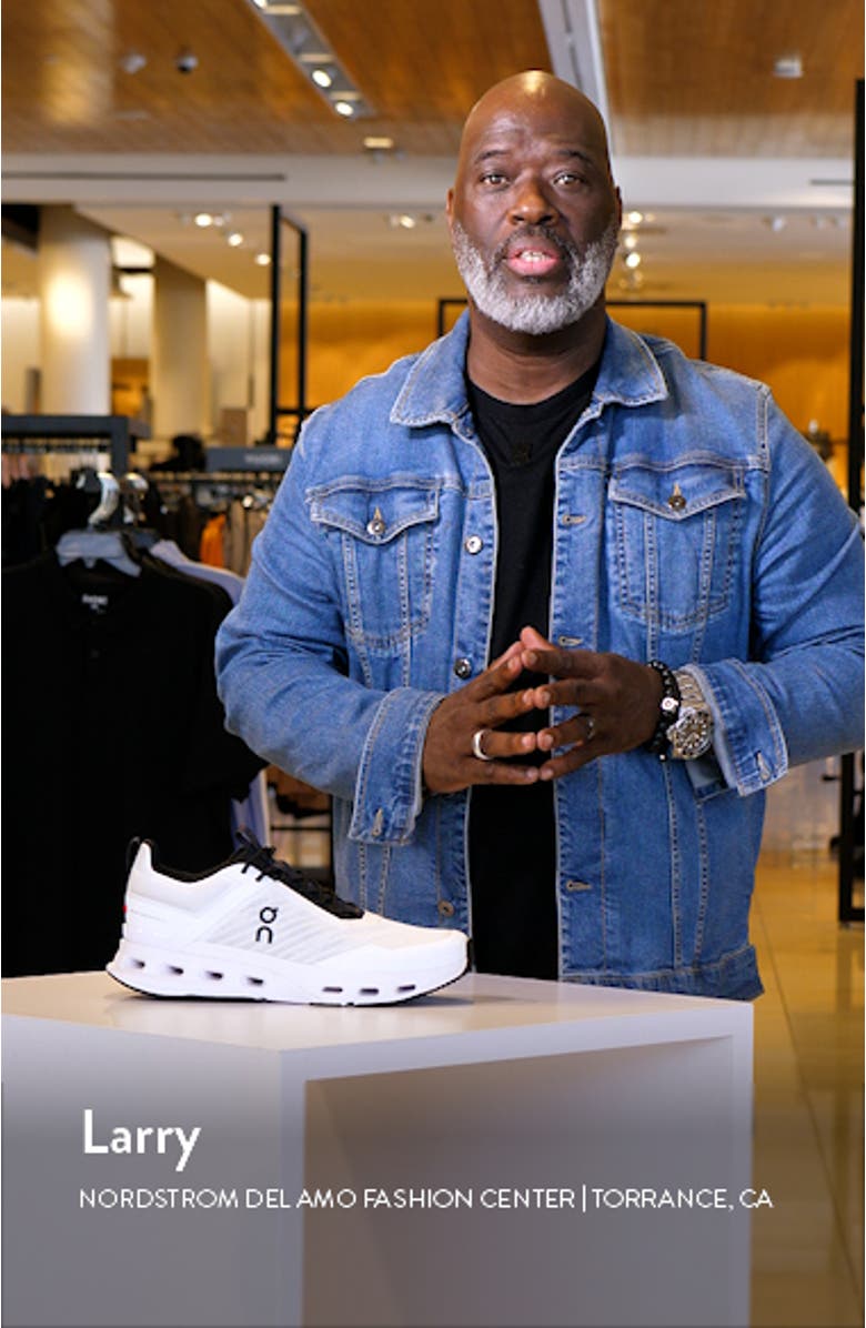 Cloudnova X Training Sneaker