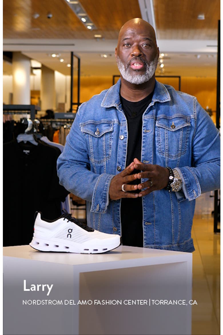 Cloudnova X Training Sneaker video