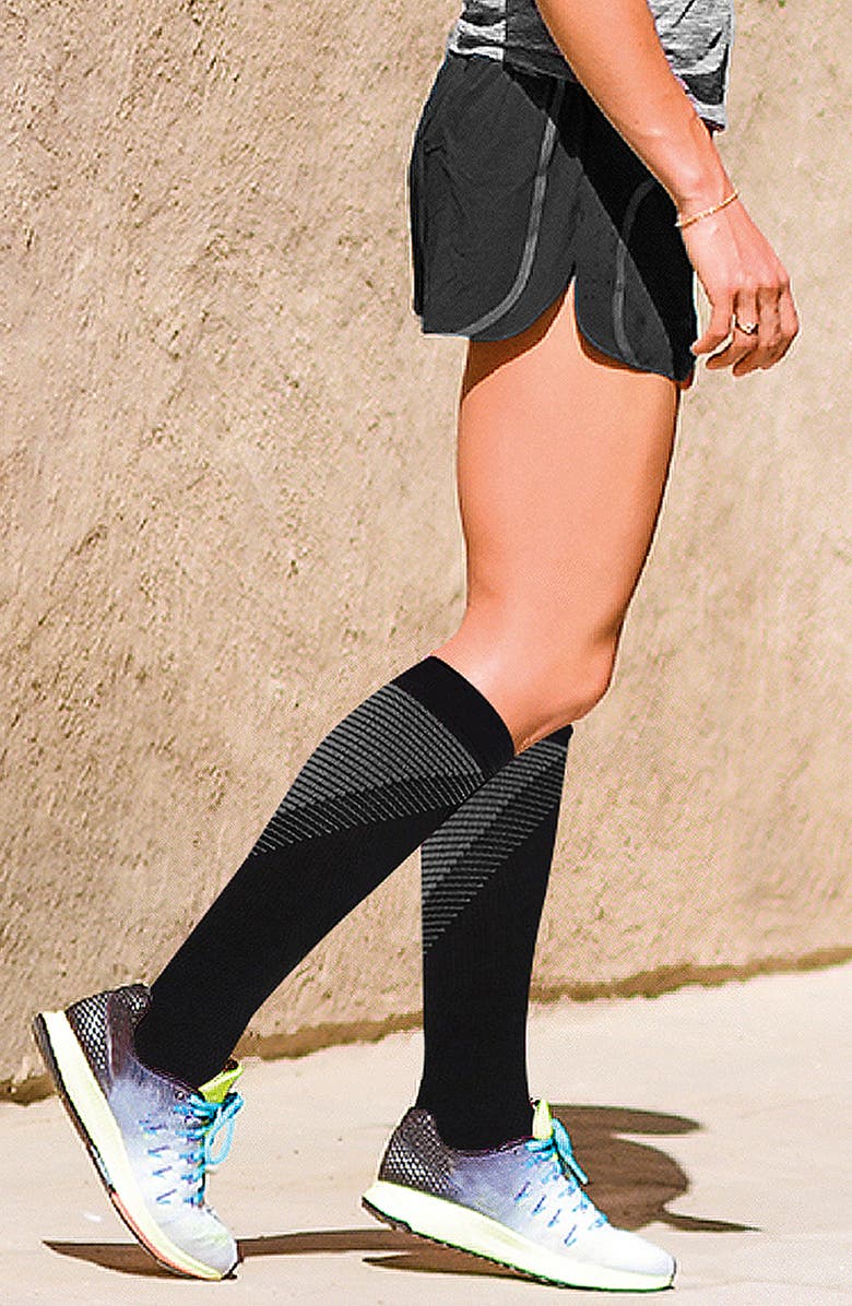 EXTREME FIT Gender Inclusive Assorted 6-Pack Athletic Graduated Compression Socks, Alternate, color, Black Assorted