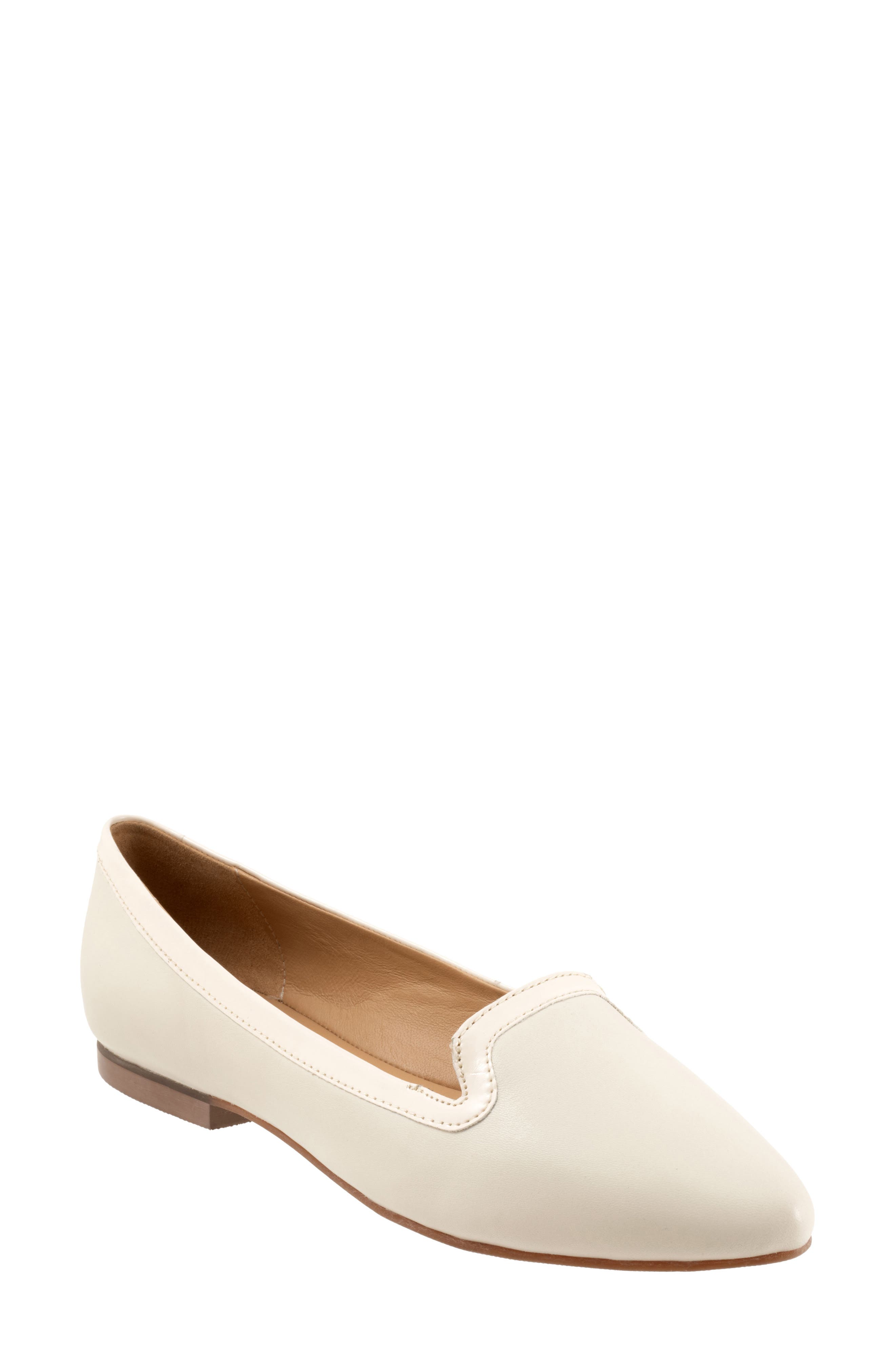 Trotters Hannah Pointed Toe Flat, Main, color, 