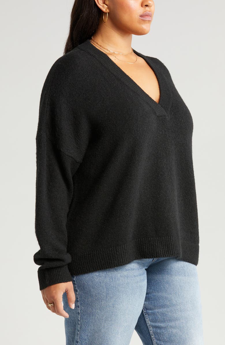 Treasure & Bond Oversize V-Neck Sweater, Alternate, color, 