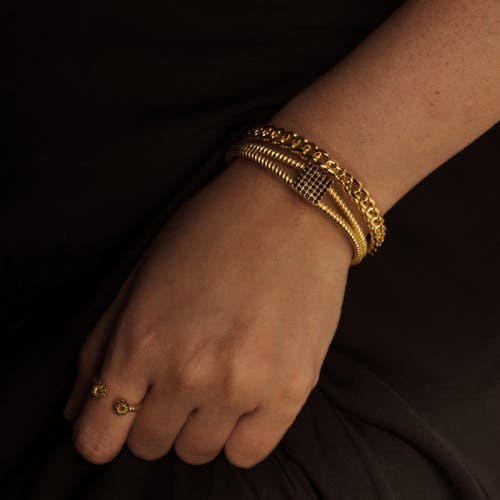 Zarux Twist Black Onyx Ring In Gold