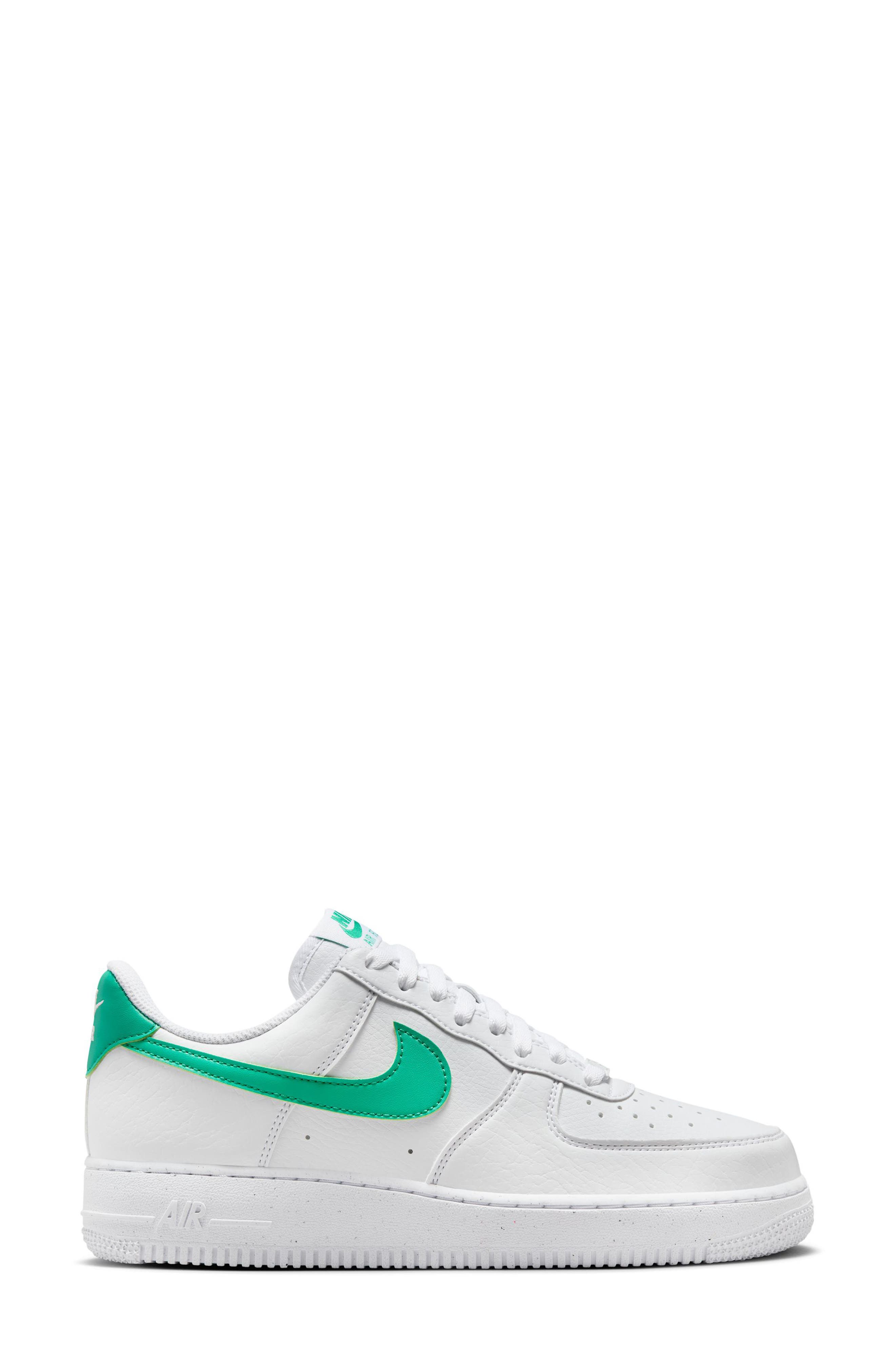 Nike Air Force 1 '07 SE Sneaker, Alternate, color, 108 White/Stagrn