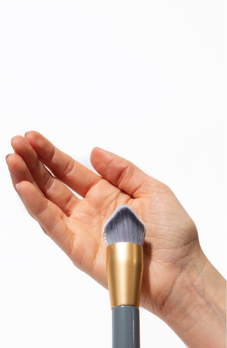 Carlucce Cache Cream Brush, Alternate, color, NO COLOR