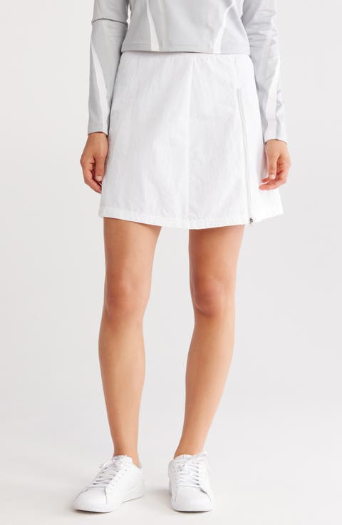Dare To Zip-Off Woven Skirt