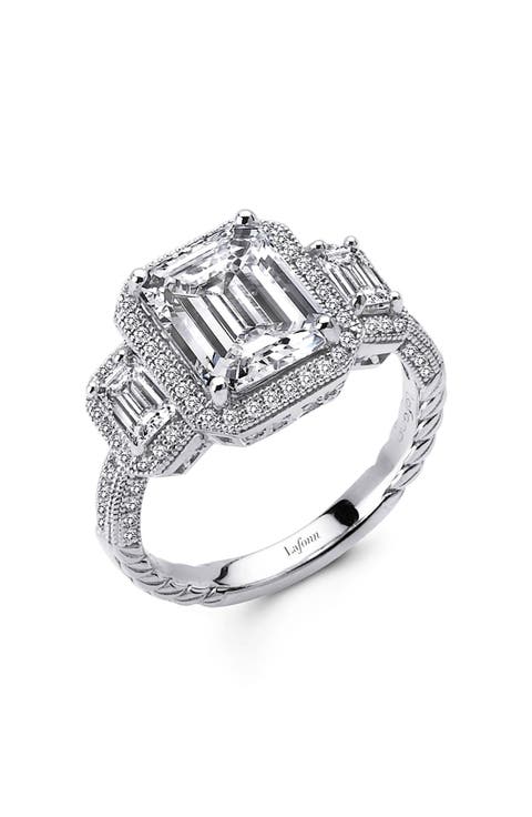 'Lassaire' Three Stone Ring