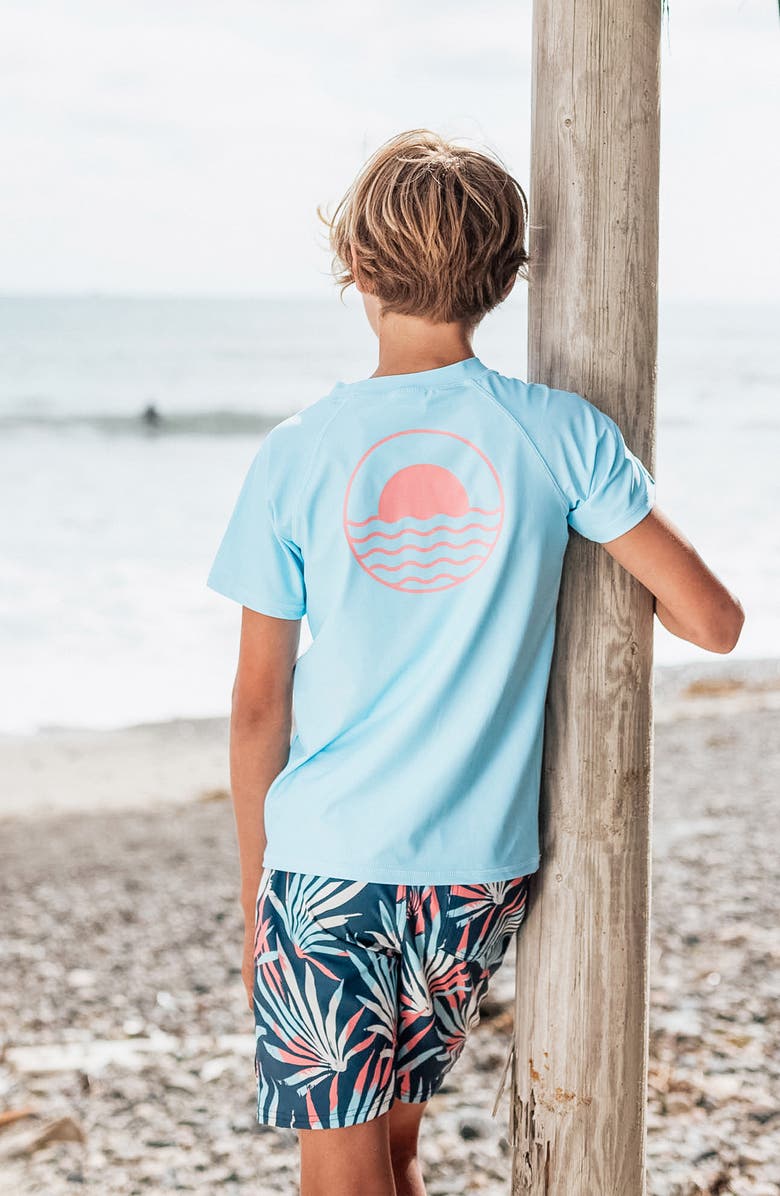 Feather 4 Arrow Icon Short Sleeve Rashguard, Alternate, color, 