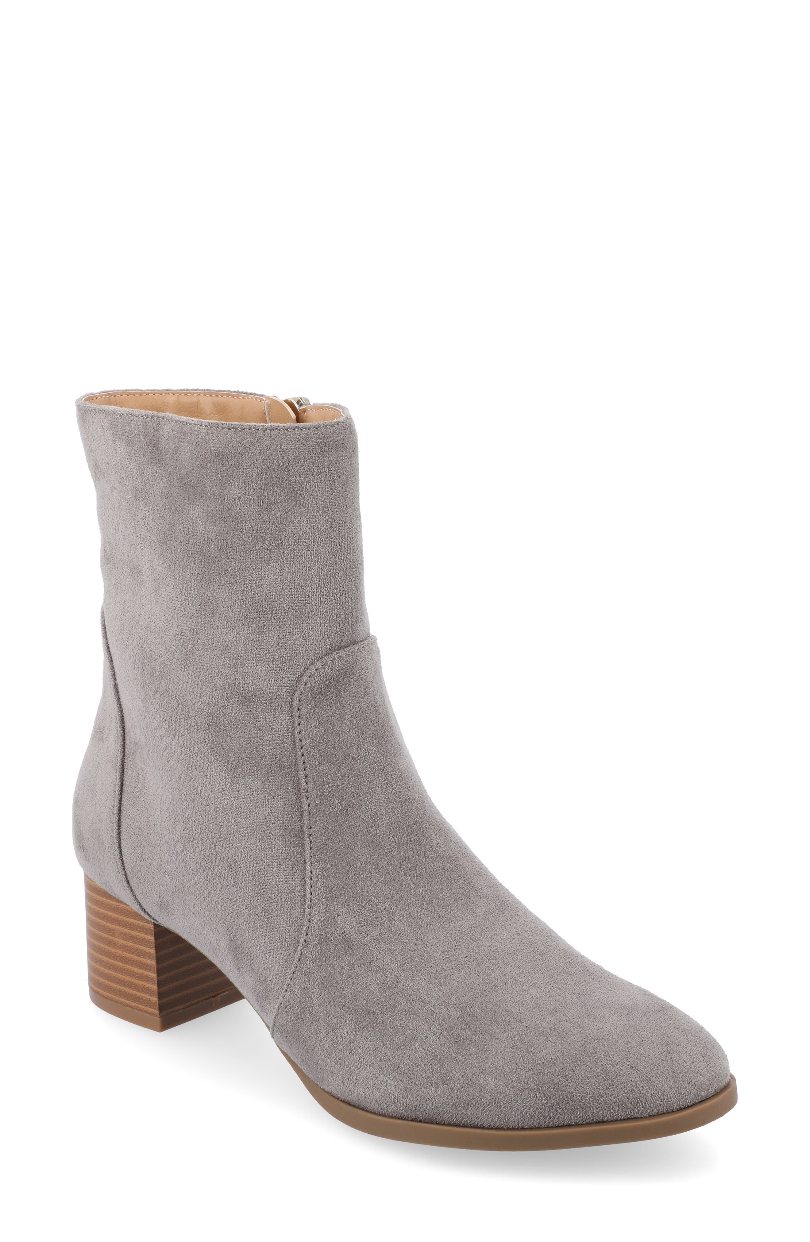 Journee Collection Hayven Block Heel Bootie