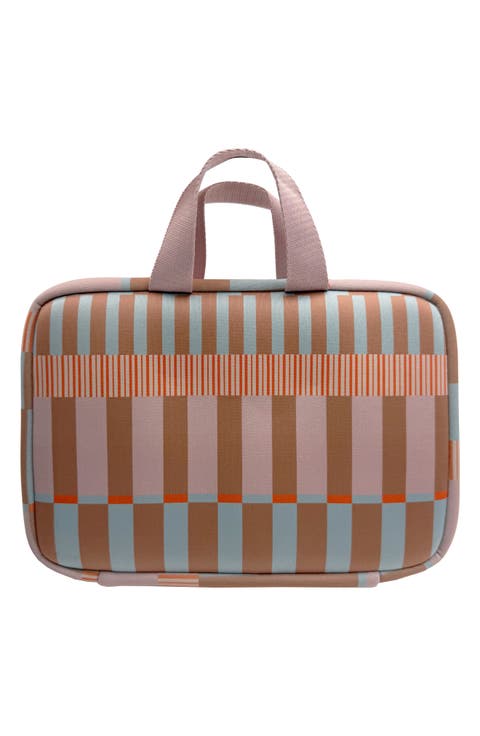 Everleigh Hanging Toiletry Bag