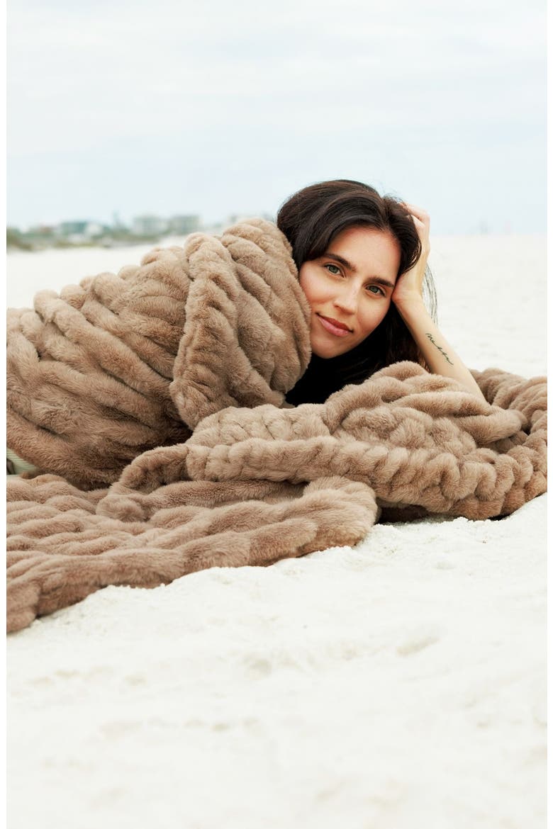 Hugs Milk Chocolate Blanket, Alternate, color, Brown
