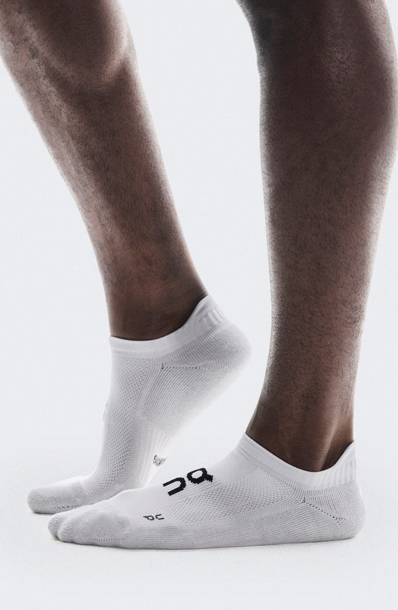 On Core Low 2-Pack Run Socks, Alternate, color, Glacier