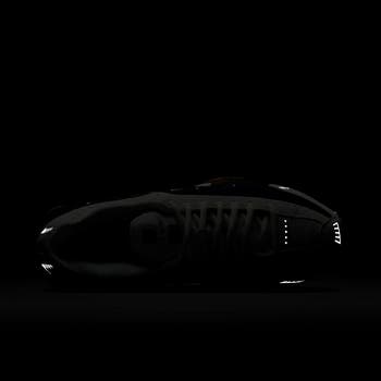 Shox R4 Running Shoe