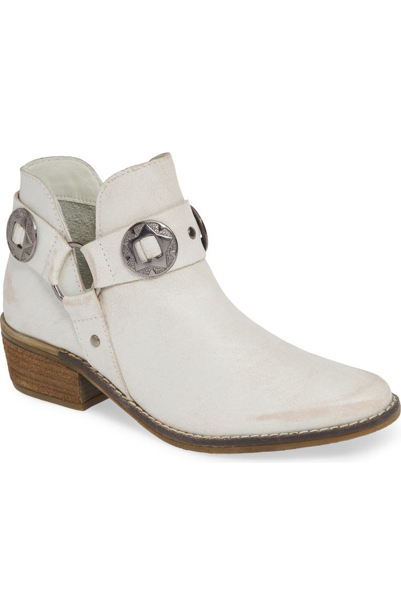 Chinese Laundry Austin Bootie, Main, color,