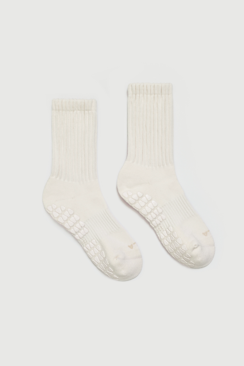 Pilates Slouch Grip Socks, Main, color, Ivory