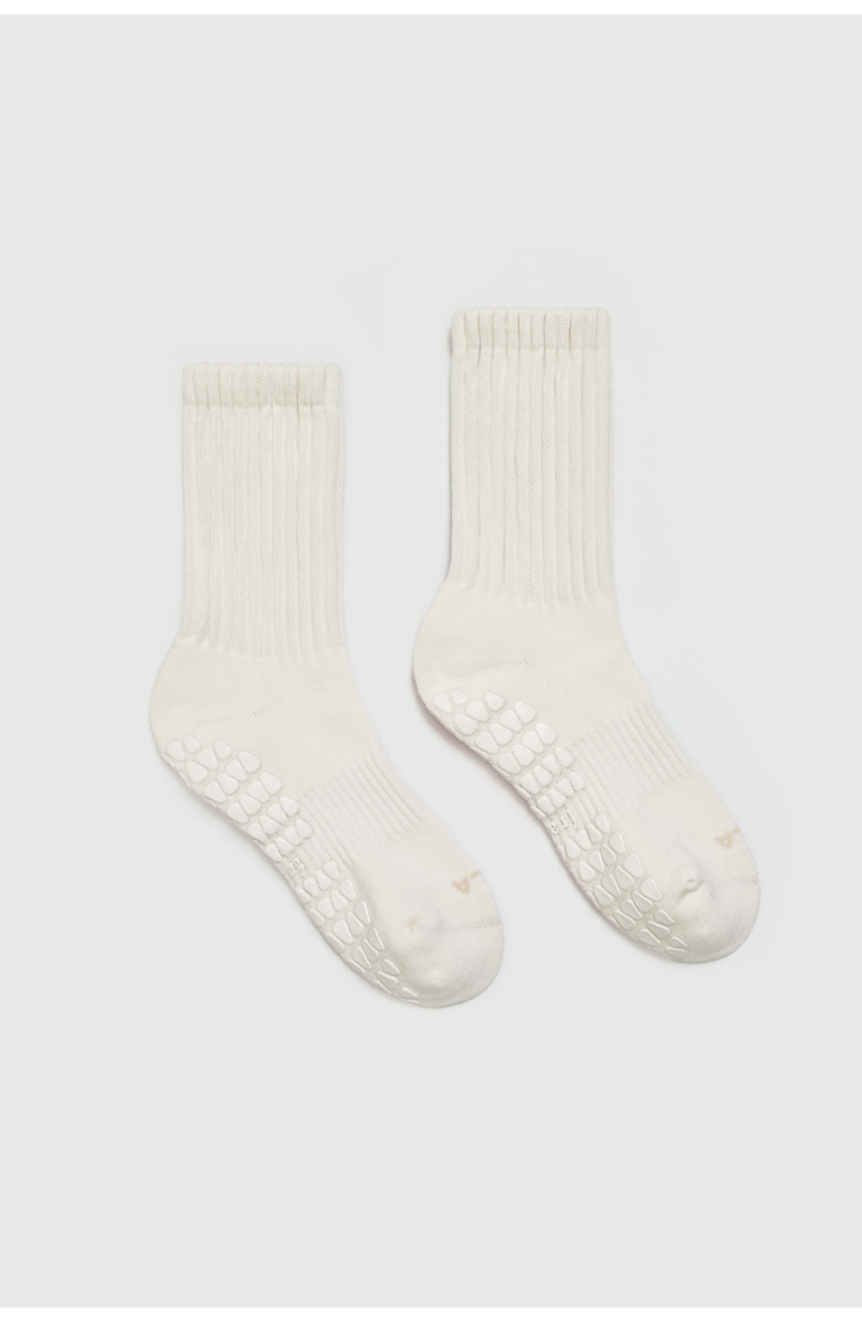 Fraise Ivory Slouch Grip Socks, Main, color, Ivory