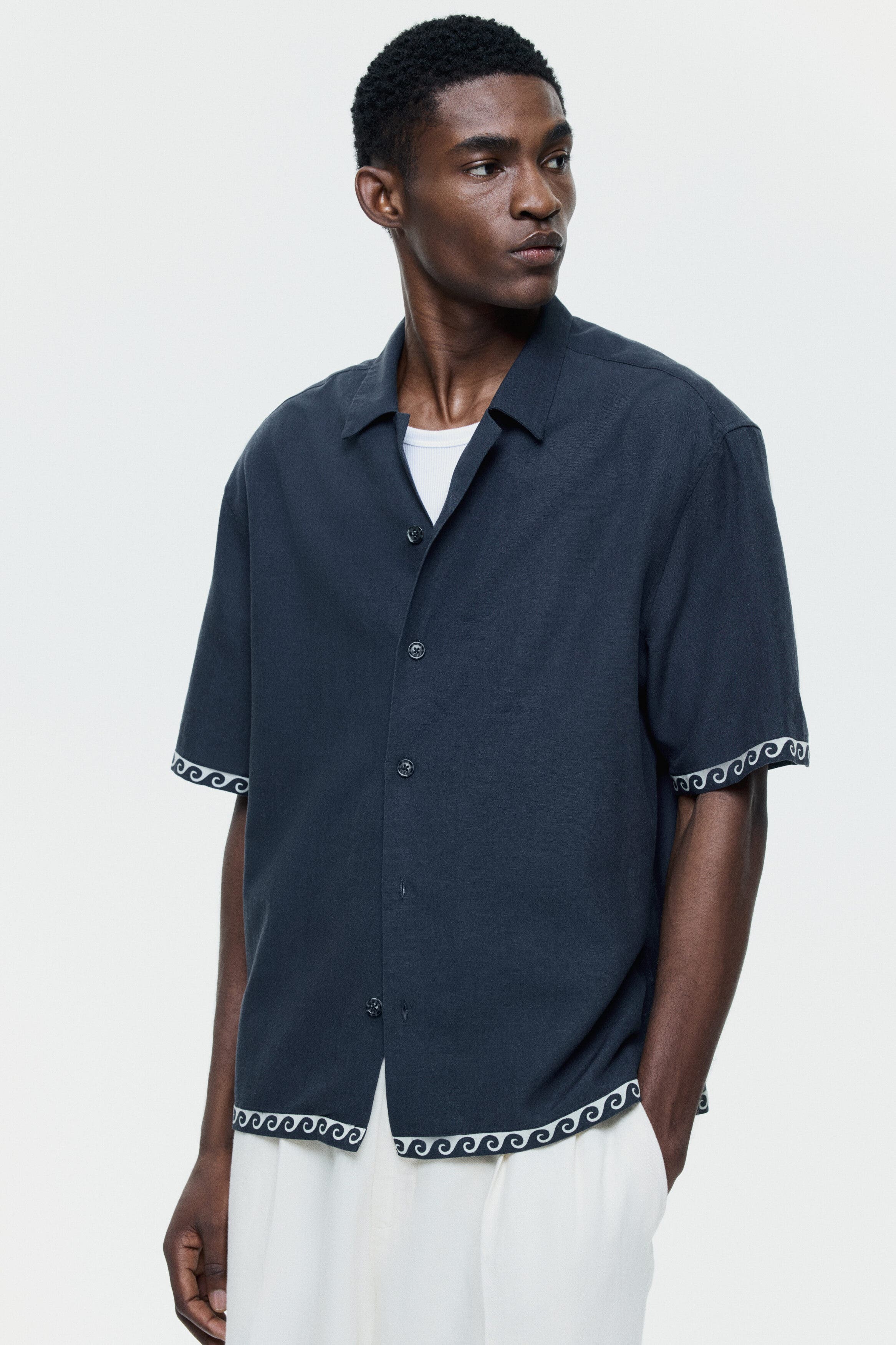 Relaxed-fit cotton resort shirt - image 2