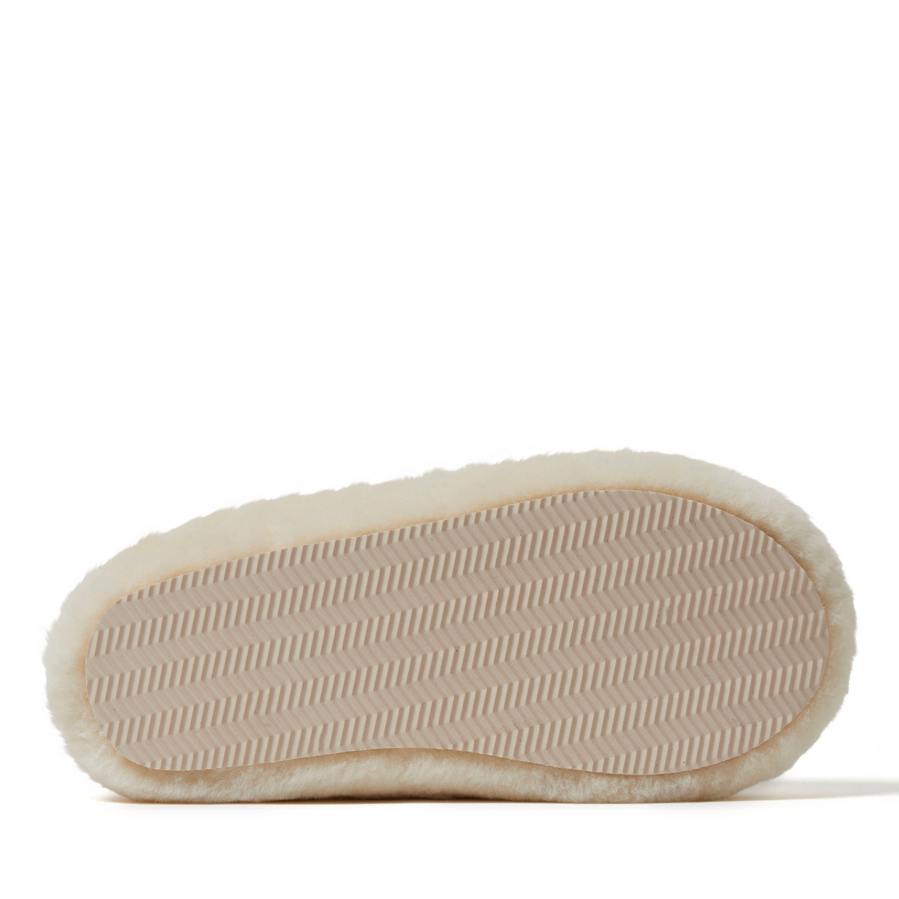 DEARFOAMS Fireside Maryboro Genuine Shearling Platform Fuzzy Clog Slipper, Alternate, color, Natural