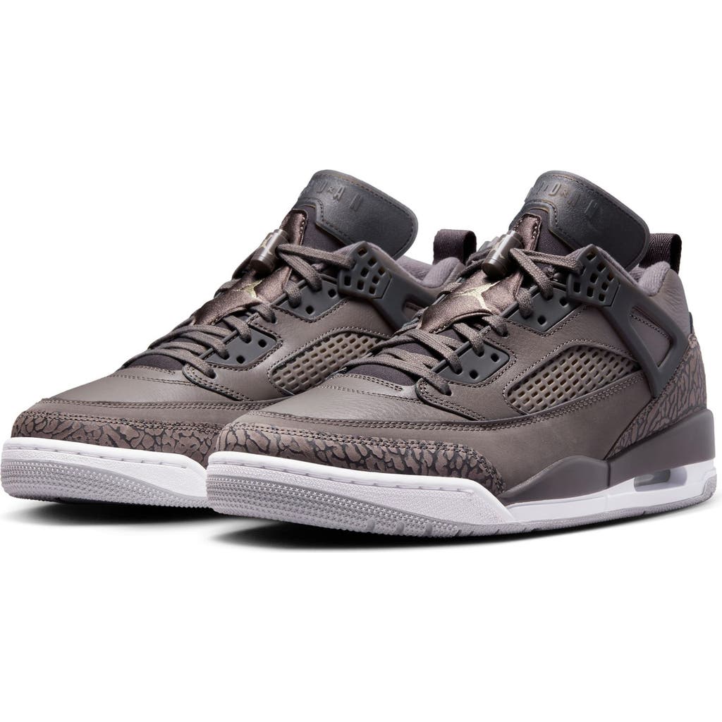 Nike Spizike Low Sneaker