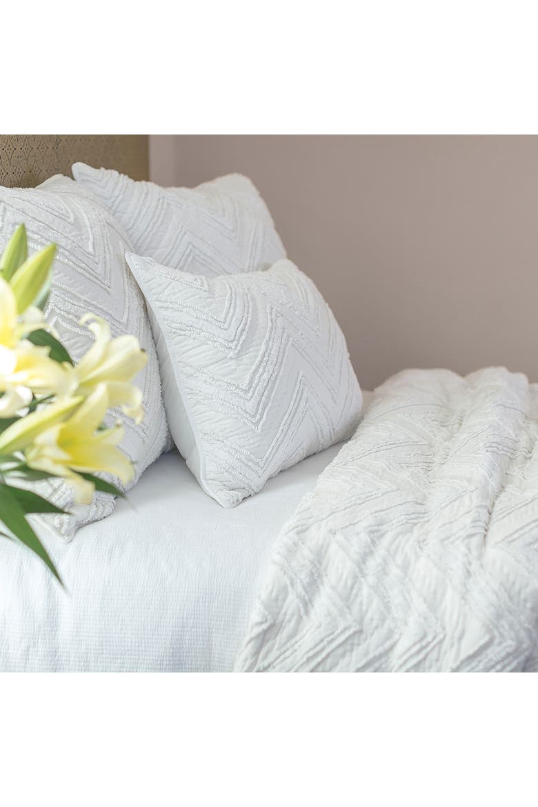 Candlewick Dove Quilt, Alternate, color, White
