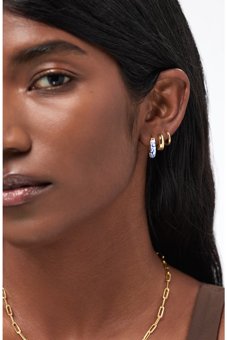 Dakota Mini Marbled Enamel Hoop Earrings, Alternate, color, GOLD / MARBLE BLUE