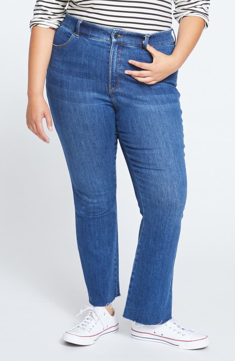 Universal Standard Sinead Raw Hem Crop Bootcut Jeans, Main, color, 