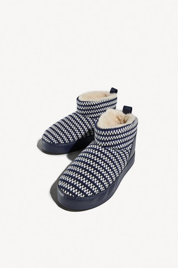 Juana Low Snow Boot, Alternate, color, Night