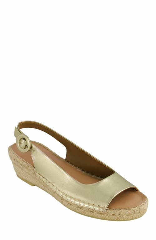 Bernardo Footwear Melila Espadrille Wedge In Champagne
