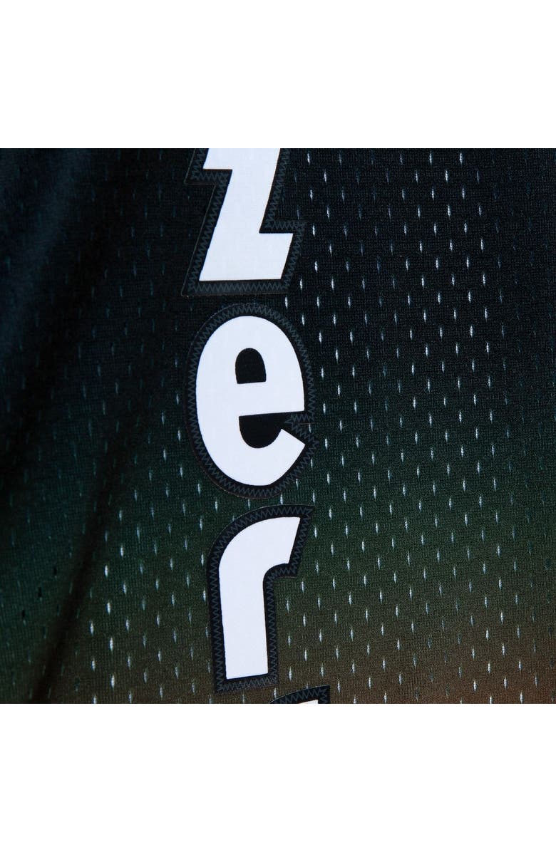 Mitchell & Ness Men's Mitchell & Ness Bill Walton Red/Black Portland Trail Blazers 1976/77 Hardwood Classics Fadeaway Swingman Player Jersey, Alternate, color, Red