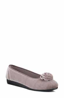 Roseloud Velvet Slipper